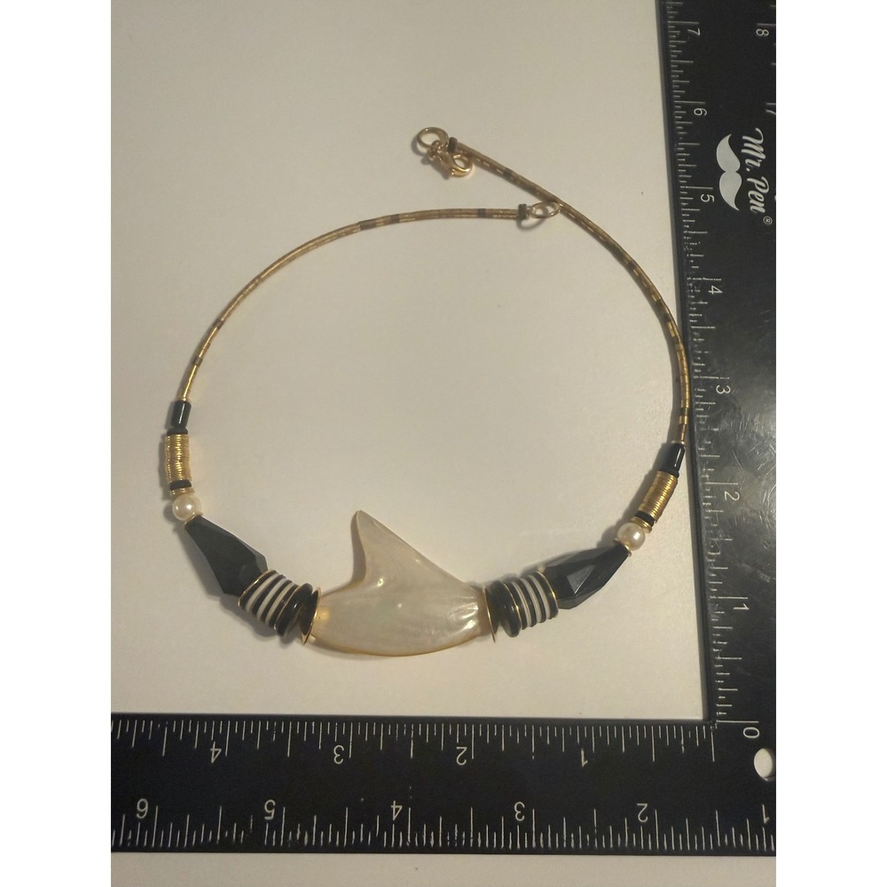 Mother of Pearl Fin Statement Necklace‎ Black White Striped Beads Gold Tone 15"